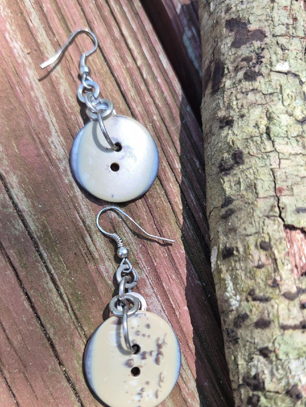 Outstanding Vintage Buttons With Industrial Hardware Dangle Earrings - Picture 4 of 4